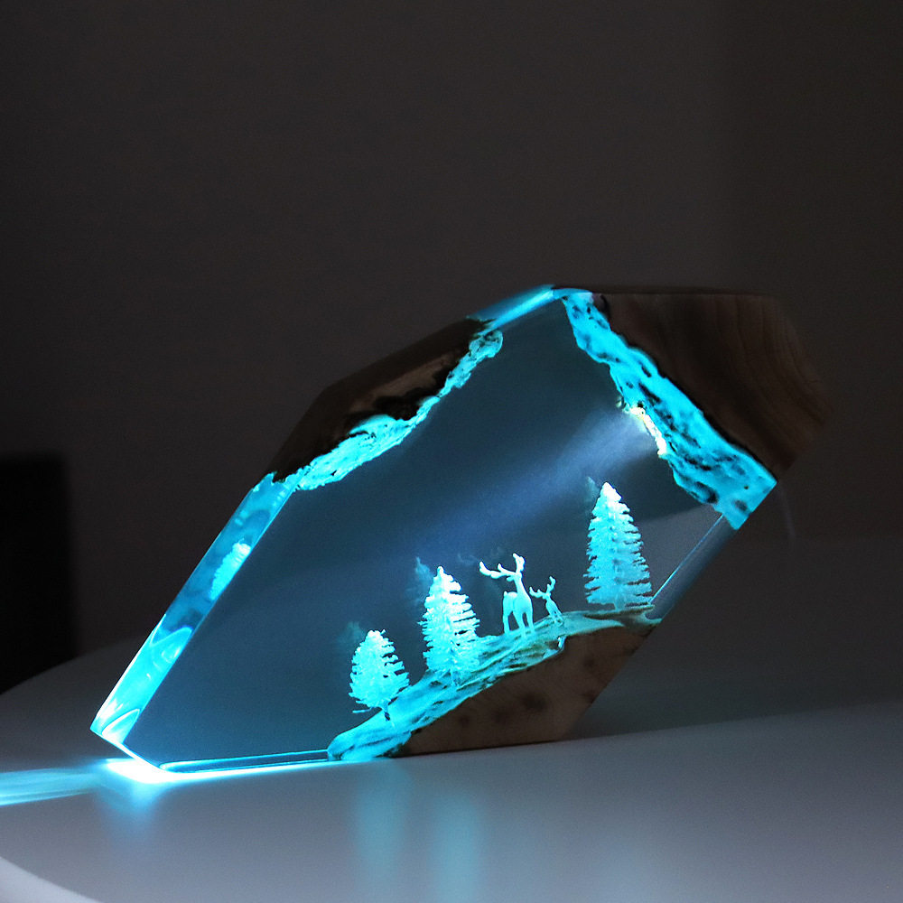 Resin Art And Decor - Waldfee-Hirsch Desktop-Kunst Personalisiertes Leuchtendes Ornament Versunkenes